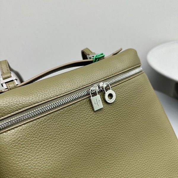 注目度抜群！ロロピアーナ Extra Pocket バックパック パチモンL23.5 rof24137