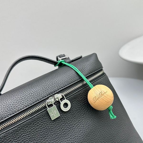 新色登場☆ロロピアーナ Extra Pocket バックパック コピー L23.5 ror80858