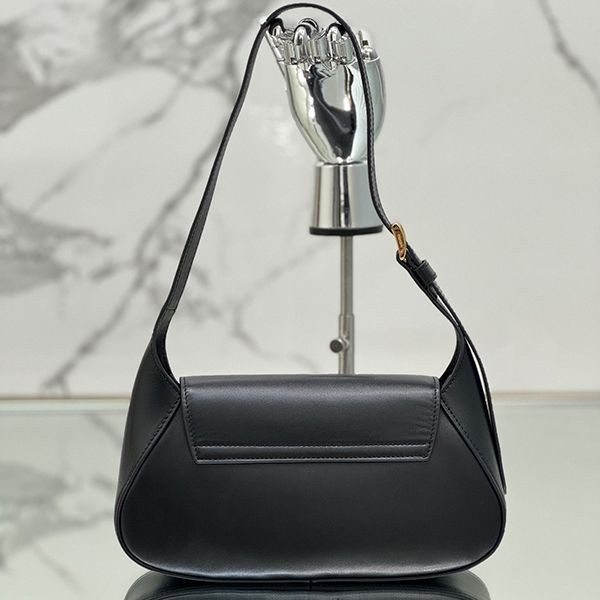 入手困難品！【プラダ】スモールレザーショルダーバッグ 偽物 ブラック pui33319