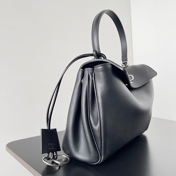 確保済みバレンシアガ RODEO ミディアム ユーズドエフェクト チャーム フェイク bag19127