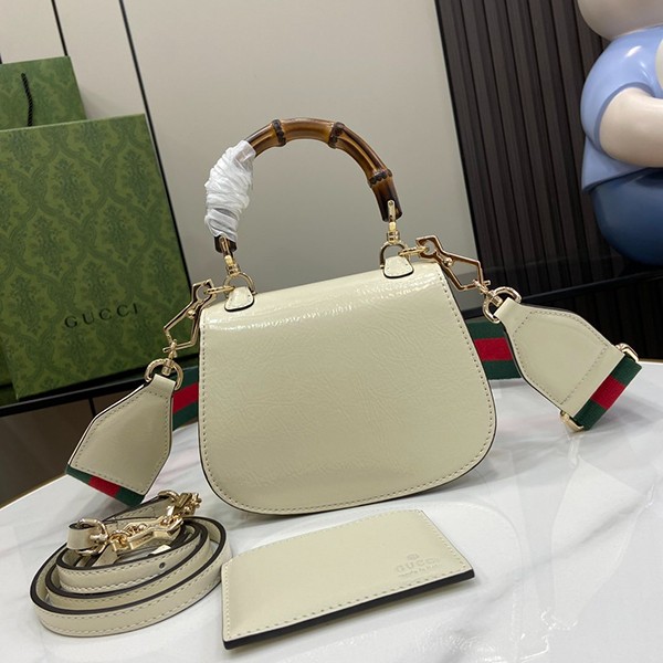 〔グッチ バンブー 1947 コピー〕ミニ トップハンドルバッグ guf31053