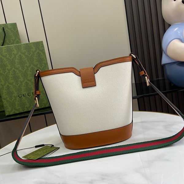 ＊大人かっこいい＊グッチ ミニ バケット ショルダーバッグ コピー 2色 gud35537