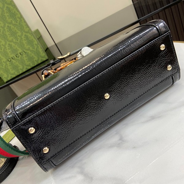 グッチ Diana Medium patent レザー トートバッグ 偽物 gud37036
