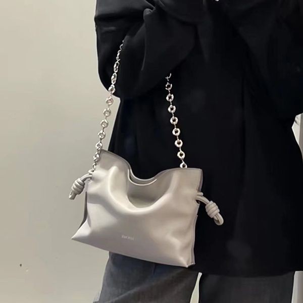 ロエベ チェーン ショルダーストラップ パチモン lou99249
