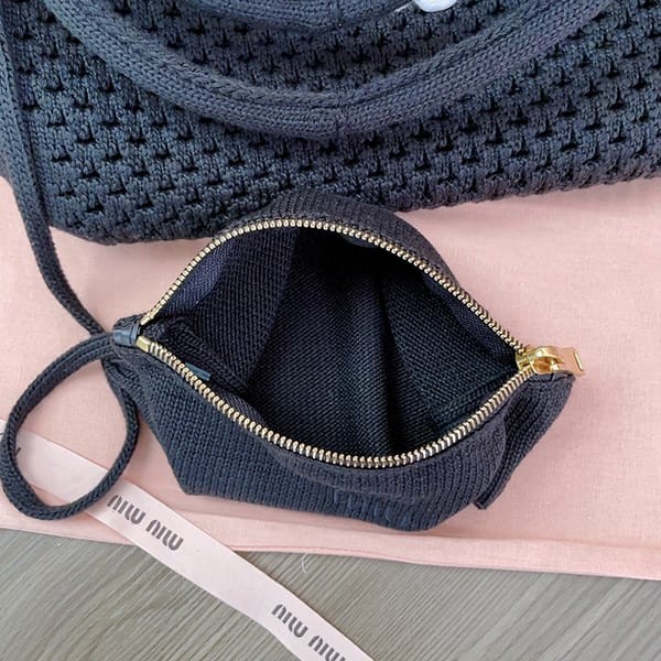 稀少ミュウミュウ Crochet handbag クロッシェハンドバッグ 偽物 mym09561
