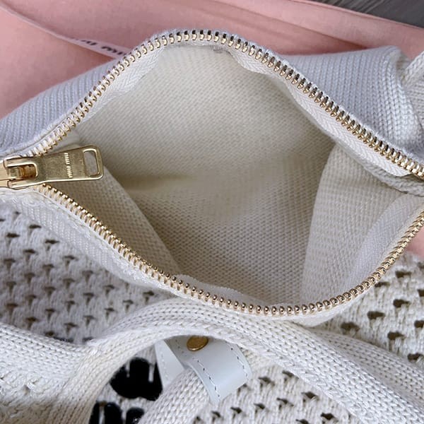 一目惚れ♪ミュウミュウ Crochet handbag クロッシェハンドバッグ 偽物 myl85720