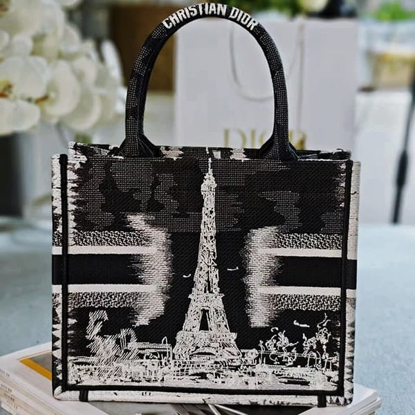 ☆超人気☆ディオール Paris刺繍 ブックトート ミディアム M1296ZEGGM911