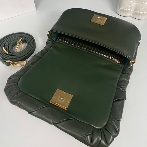 希少ロエベ  n級品 パファーゴヤ ミニバッグ loh85710