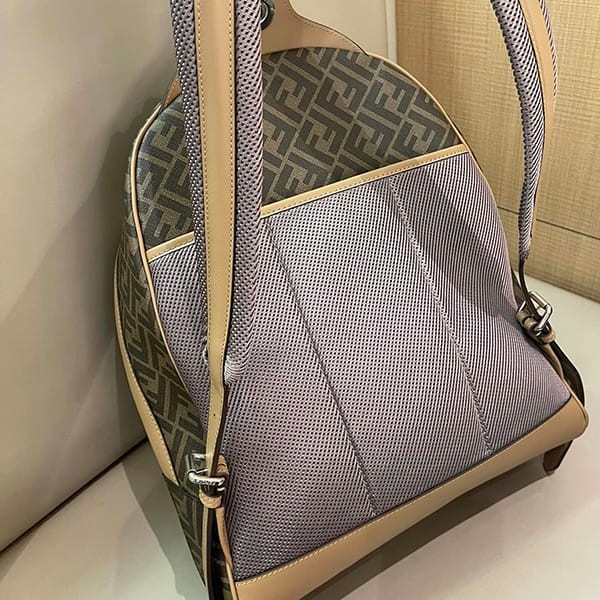 秋冬大セールフェンディ n級品 ブラウン FF ファブリック バックパック fem45050