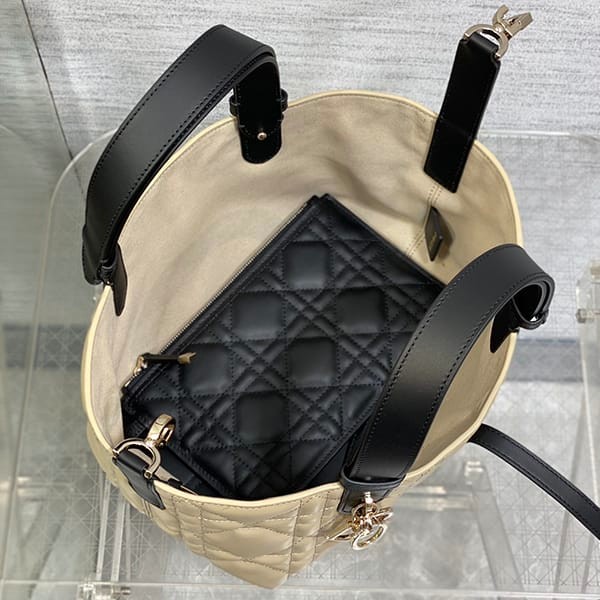使い勝手良しディオール Toujours バッグ スーパーコピー ミディアム dea32633