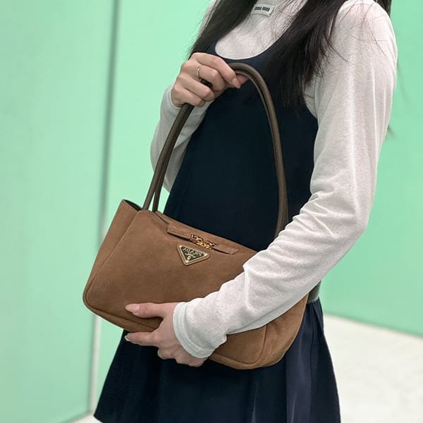 高品質プラダ コピー スエード ミディアム ショルダーバッグ pub81488