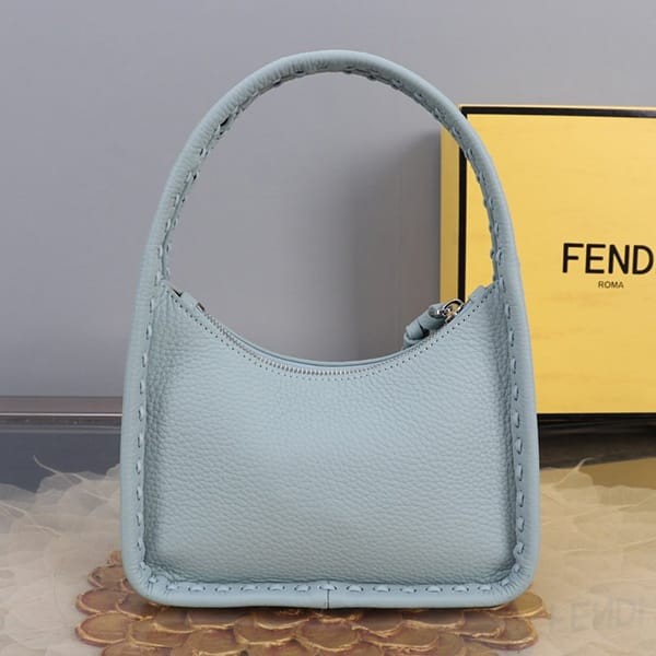 大人気!フェンディ スーパーコピー ミニフェンデセンス ハンドバッグ fek10234