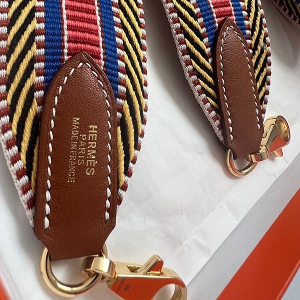 入手困難★エルメス 偽物 バンドリエール カヴァル 50mm ゴールド金具 ern69410