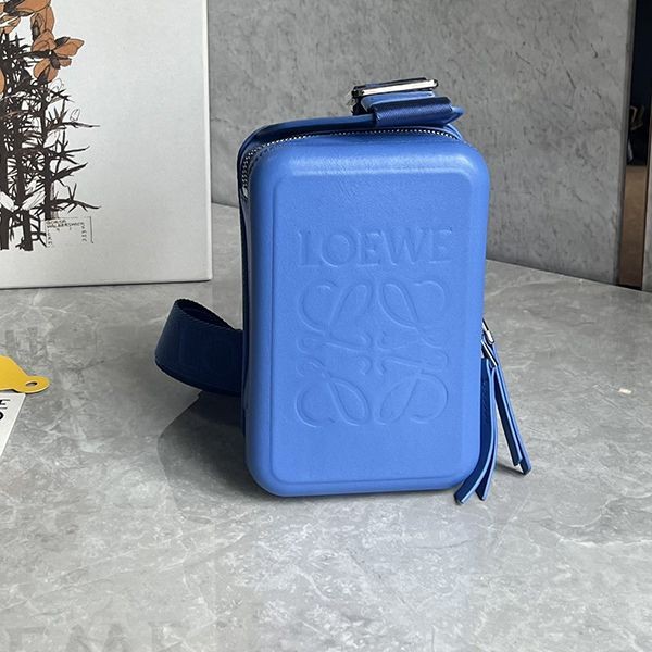 数量限定！ロエベ Molded Sling コピー カーフスキン スリングバッグ B987W42X0