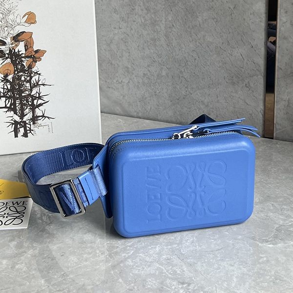 数量限定！ロエベ Molded Sling コピー カーフスキン スリングバッグ B987W42X0