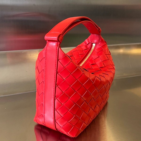 ボッテガヴェネタ＊Mini Wallace レザー ショルダーバッグ 偽物 bol78208