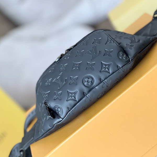 ＊使いやすさ抜群＊【ルイヴィトン】ボディーバッグ 偽物 モノグラム M47058