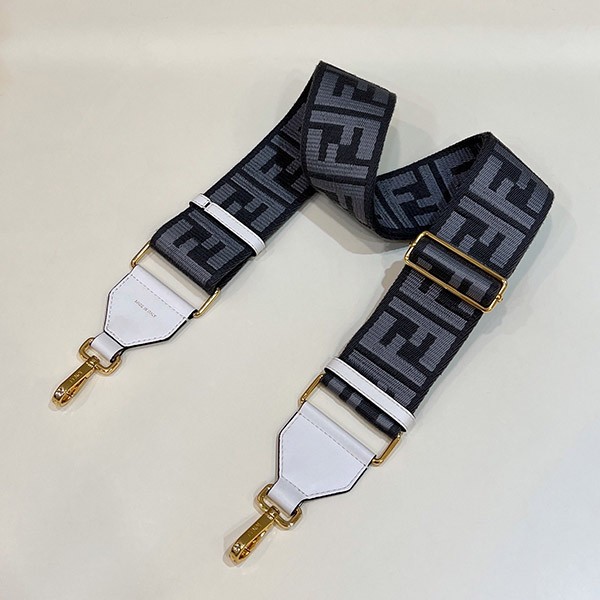 フェンディ Strap You FFロゴ ショルダーストラップ 偽物 2色 8AV386
