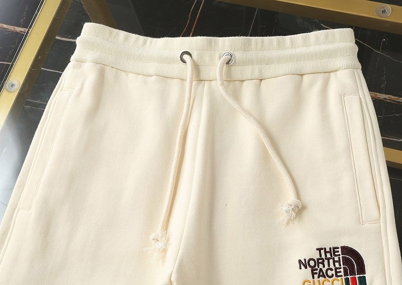日本未入荷 グッチ×ノースフェイス*グッチウェブジョギングパンツコピー Noh04472