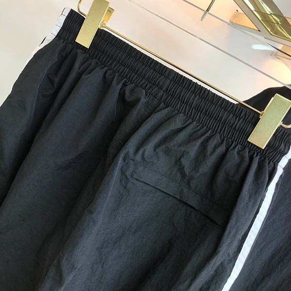 バレンシアガ アディダス 偽物 トラックパンツ ブラック 712283TNQ221000