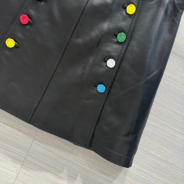 ☆チャンスは今しかない☆ ルイヴィトン ボタンレザースカート 偽物 1AB7U