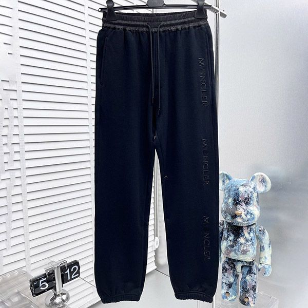 秋冬大セール モンクレール コピー フロック加工ロゴ ジョガーパンツ moa39122