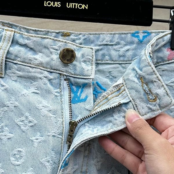 注目★ルイヴィトン n級品 モノグラムプリントデニムショーツ vur93412