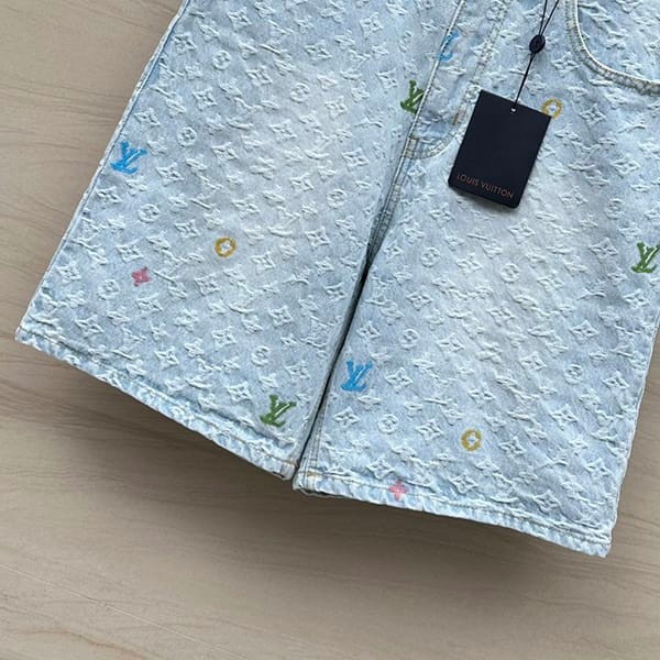 注目★ルイヴィトン n級品 モノグラムプリントデニムショーツ vur93412