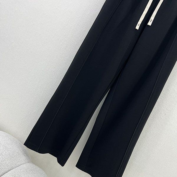 最新でオシャレ ミュウミュウ バックロゴ コットンジョギングパンツ n級 myh21579