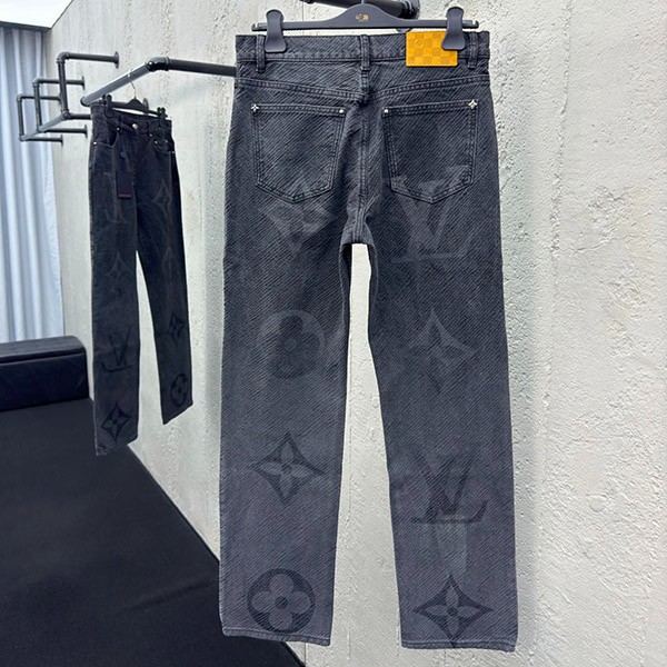 【すぐ届く】ルイヴィトン モノグラムデニムパンツ スーパーコピー vut53110