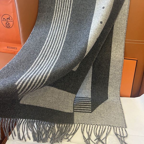 【エルメス】ストール コピー Casaque Sangle a Boucle カシミア フリンジ era17054