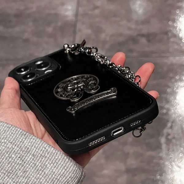 すぐ届 クロムハーツ iphone15ケース スーパーコピー CHプラス チェーンストラップ Kuz10647