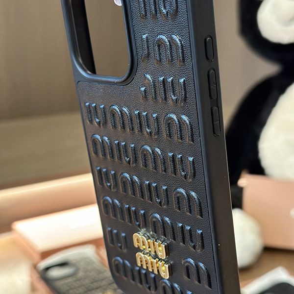 存在感抜群♪ミュウミュウ キュートiPhoneケース 偽物 全機種対応 myu42234