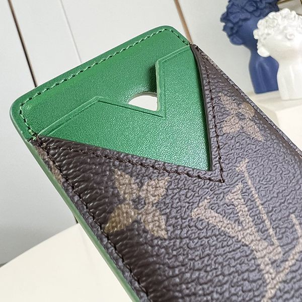 注目★【ルイヴィトン】ポルトカルト・マグネット スマホアクセサリー 偽物 M12855