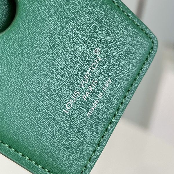 注目★【ルイヴィトン】ポルトカルト・マグネット スマホアクセサリー 偽物 M12855