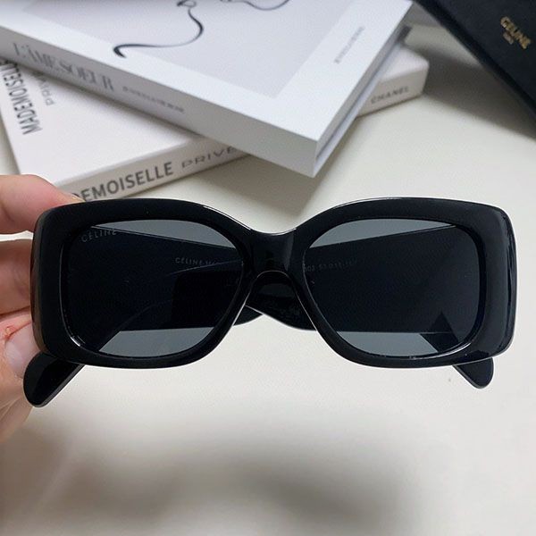 セリーヌ トリオンフ n級品 ラインストーン 02 サングラス Cew07424