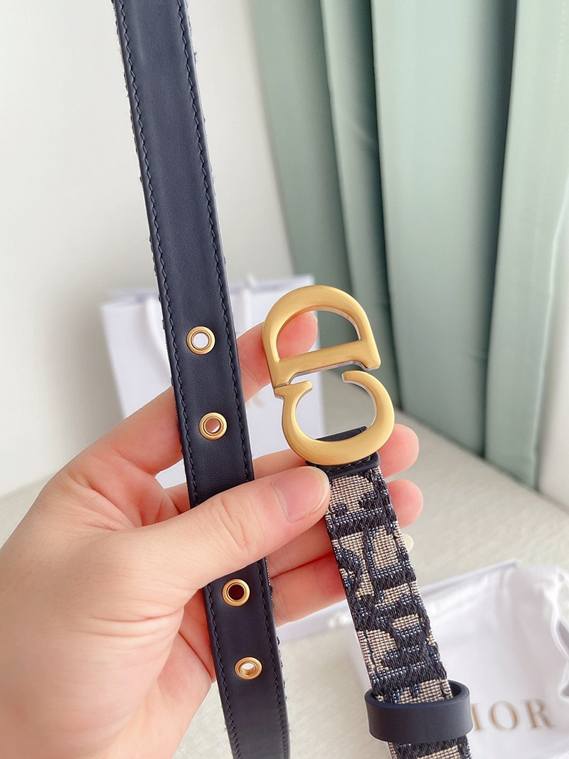 最安値挑戦ディオール ベルト コピー 30 montaigne リバーシブル 20mm dez89074