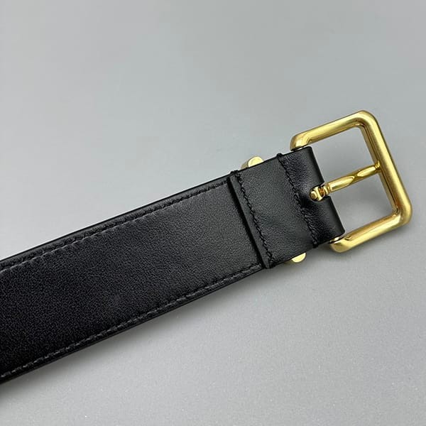 秋冬大セールミュウミュウ レザー ベルト スクエアバックル コピー mya75995