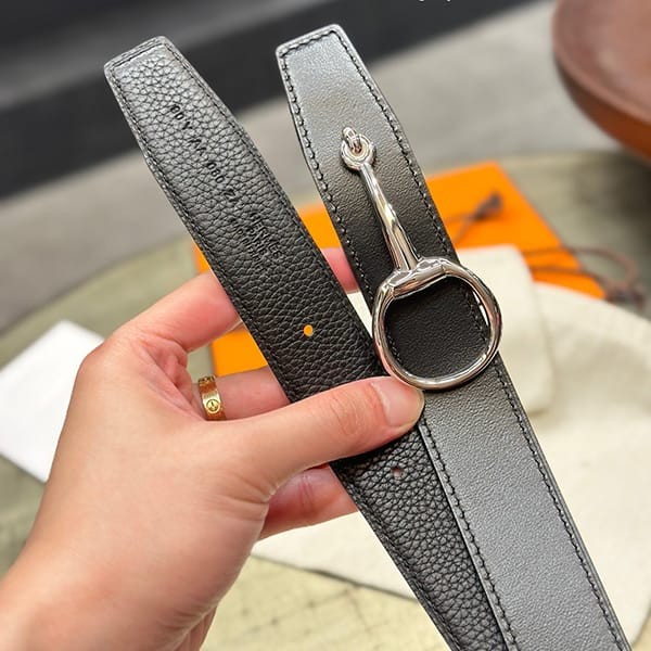 お洒落エルメス スーパーコピー リバーシブルベルト Casaque erf64685