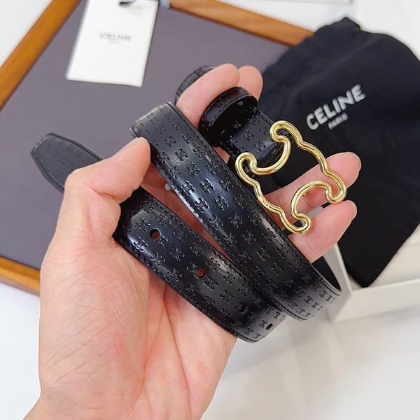 入手困難セリーヌ n級品 TRIOMPHE ベルト エレガント エンボス 6色 Cez44581