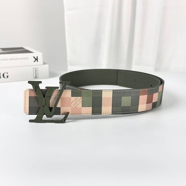 n級品 おすすめルイヴィトン コピー ベルト・LV メガ ピクセル 40MM リバーシブル M8470U
