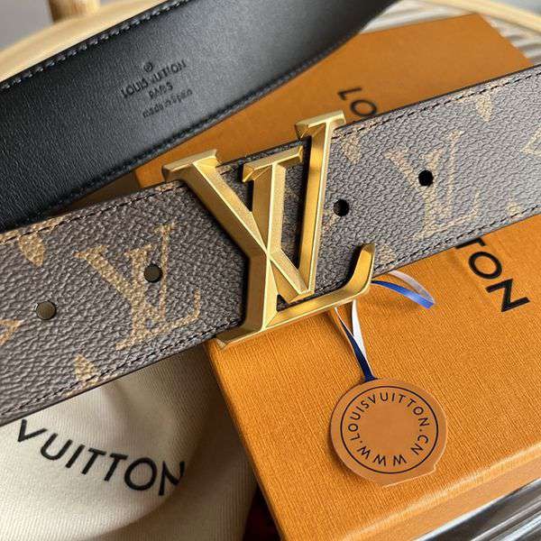 高品質♪♪♪ルイヴィトン LV イニシャル ベルト 偽物 40MM vua26369