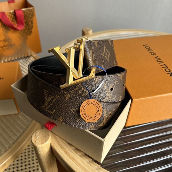 高品質♪♪♪ルイヴィトン LV イニシャル ベルト 偽物 40MM vua26369