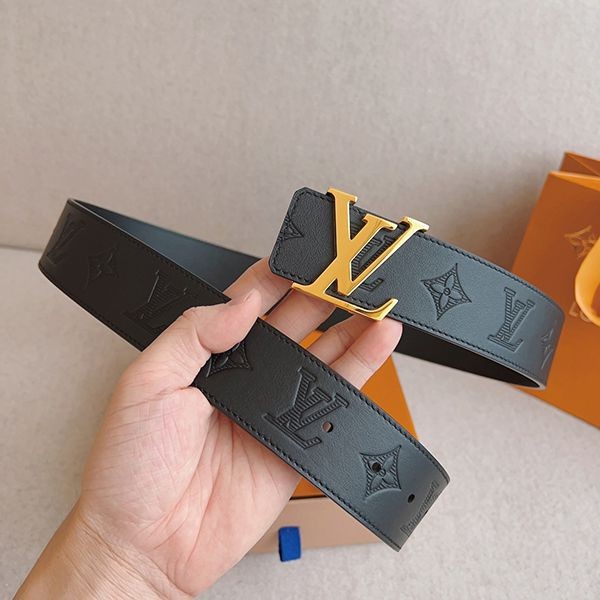 ルイヴィトン ベルト コピー サンチュール LVシェイプ リバーシブル トリヨン vur52948