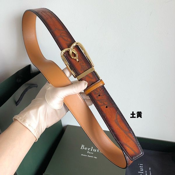 目を惹く逸品！【ベルルッティ】刻印入り リバーシブル ベルト ベネチアレザー製 beg52949