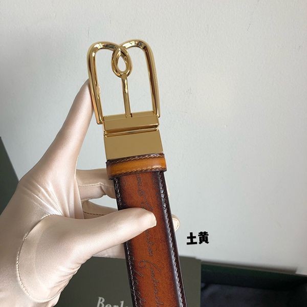 目を惹く逸品！【ベルルッティ】刻印入り リバーシブル ベルト ベネチアレザー製 beg52949