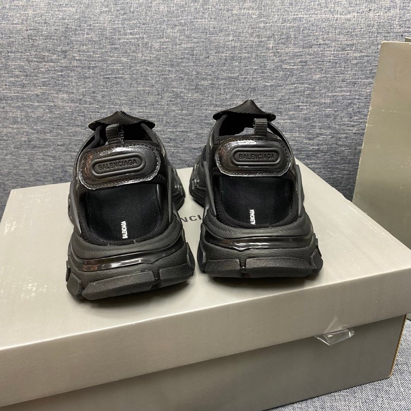 限定入荷【バレンシアガ スニーカー 偽物】TRIPLE S クリアソール bax27006