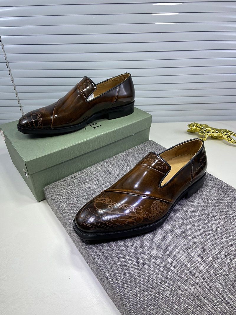 大人気!!新色ベルルッティスーパーコピー★ローファー CLASSIC★ ヴェネチアレザー bei18536