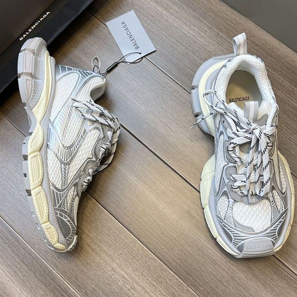 確保済み バレンシアガ SNEAKERS スニーカー bai49519