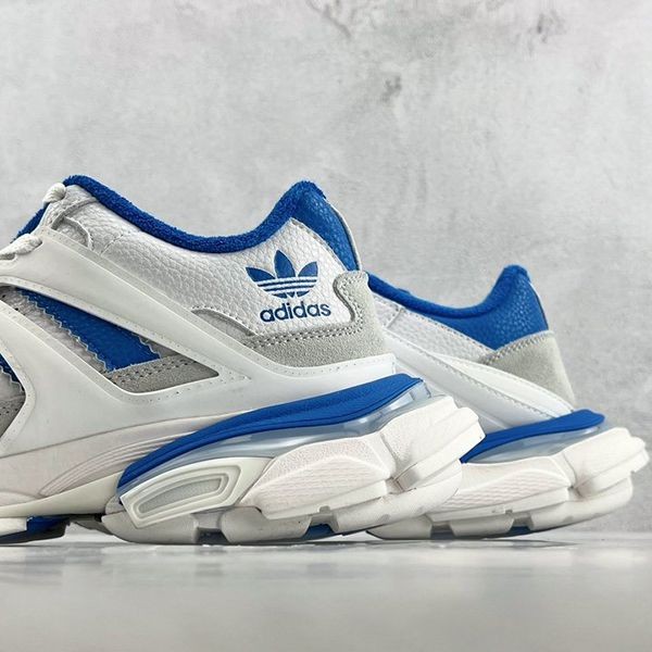 入手困難バレンシアガ ×アディダス 偽物TRIPLE S スニーカー741107 W3CZ1 9040 baj76544